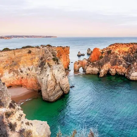 Private Bedroom, Shower Room And Balcony, In Apartment Shared With Hosts At Vila Marachique * Alvor
